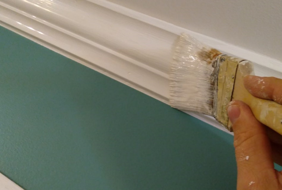 Touch Up Paint Brush